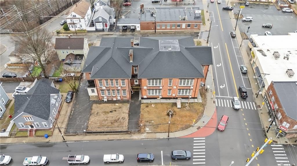 387 Broad Street unit: 1