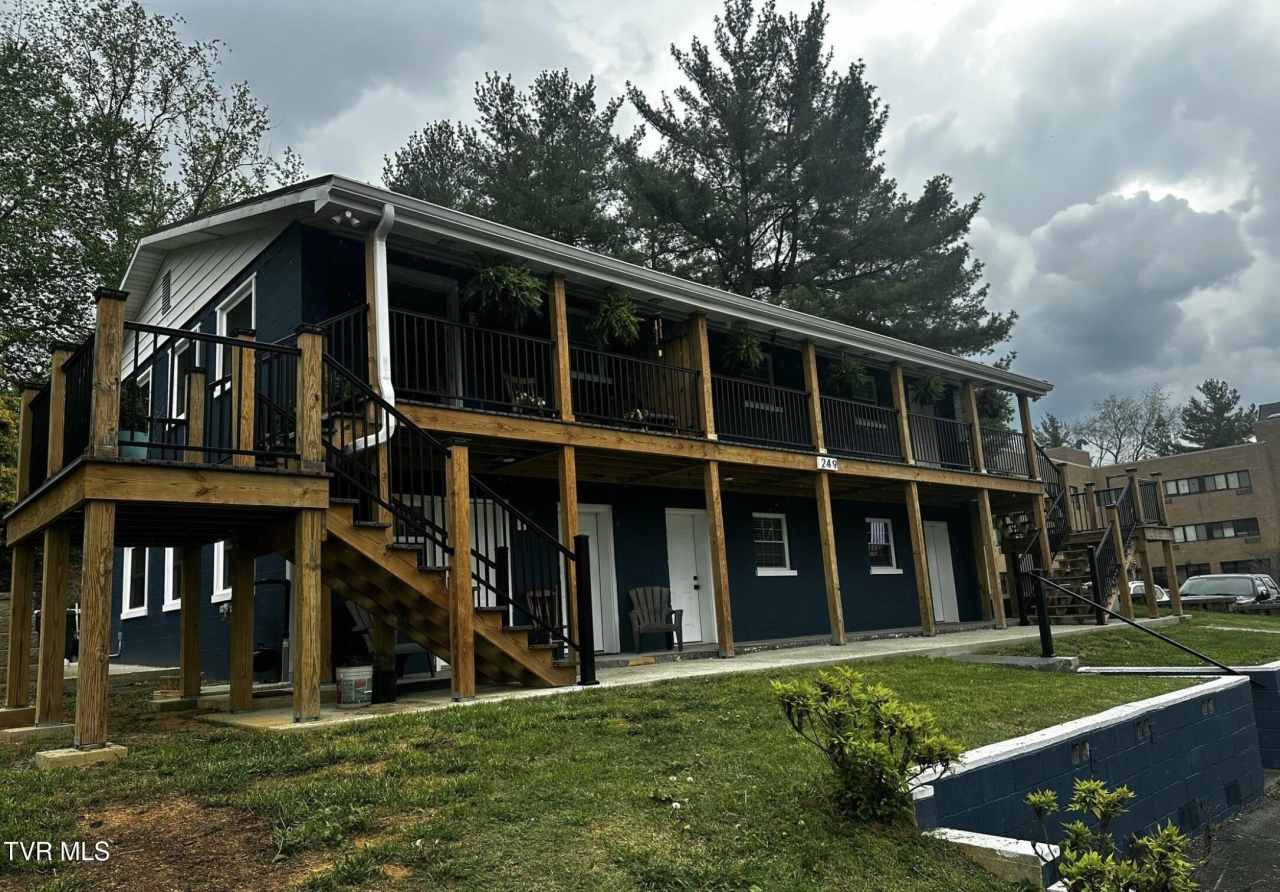 249 North Street unit: 2