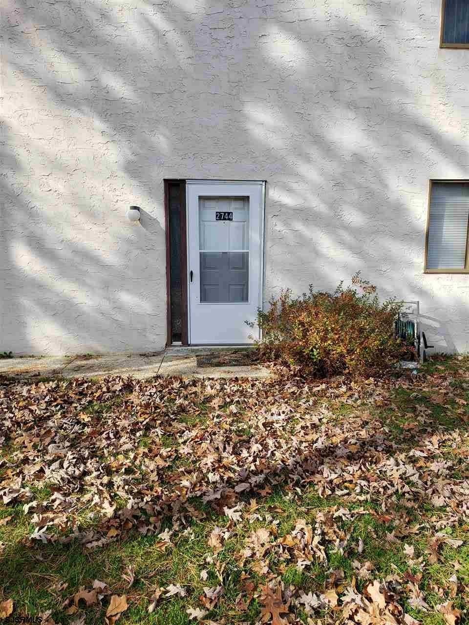 2744 Mimosa Ct
