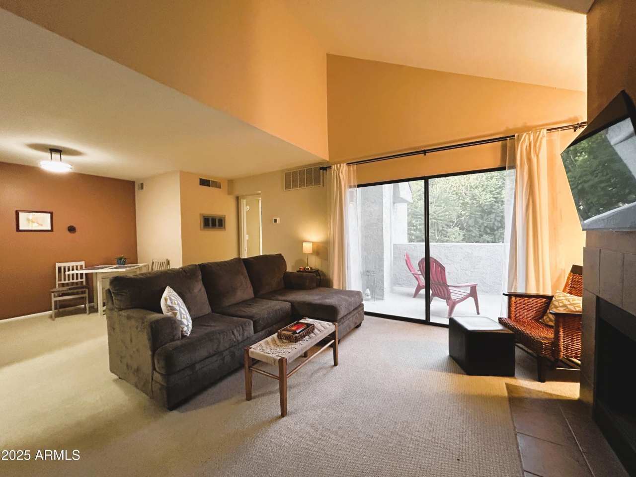 10055 E MOUNTAINVIEW LAKE Drive