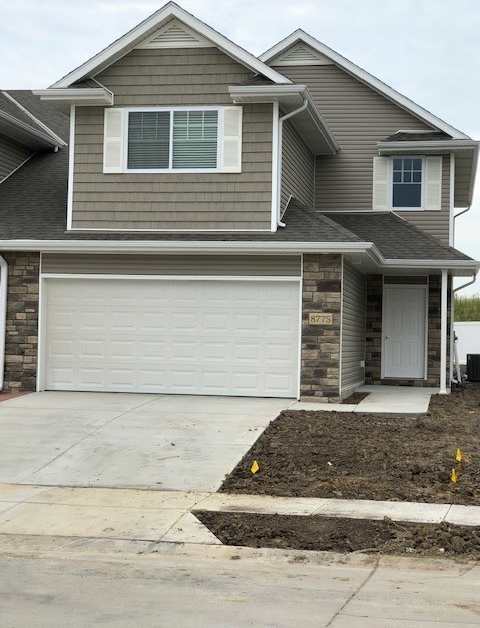 3 bedroom, 2 1/2 bath Townhouse