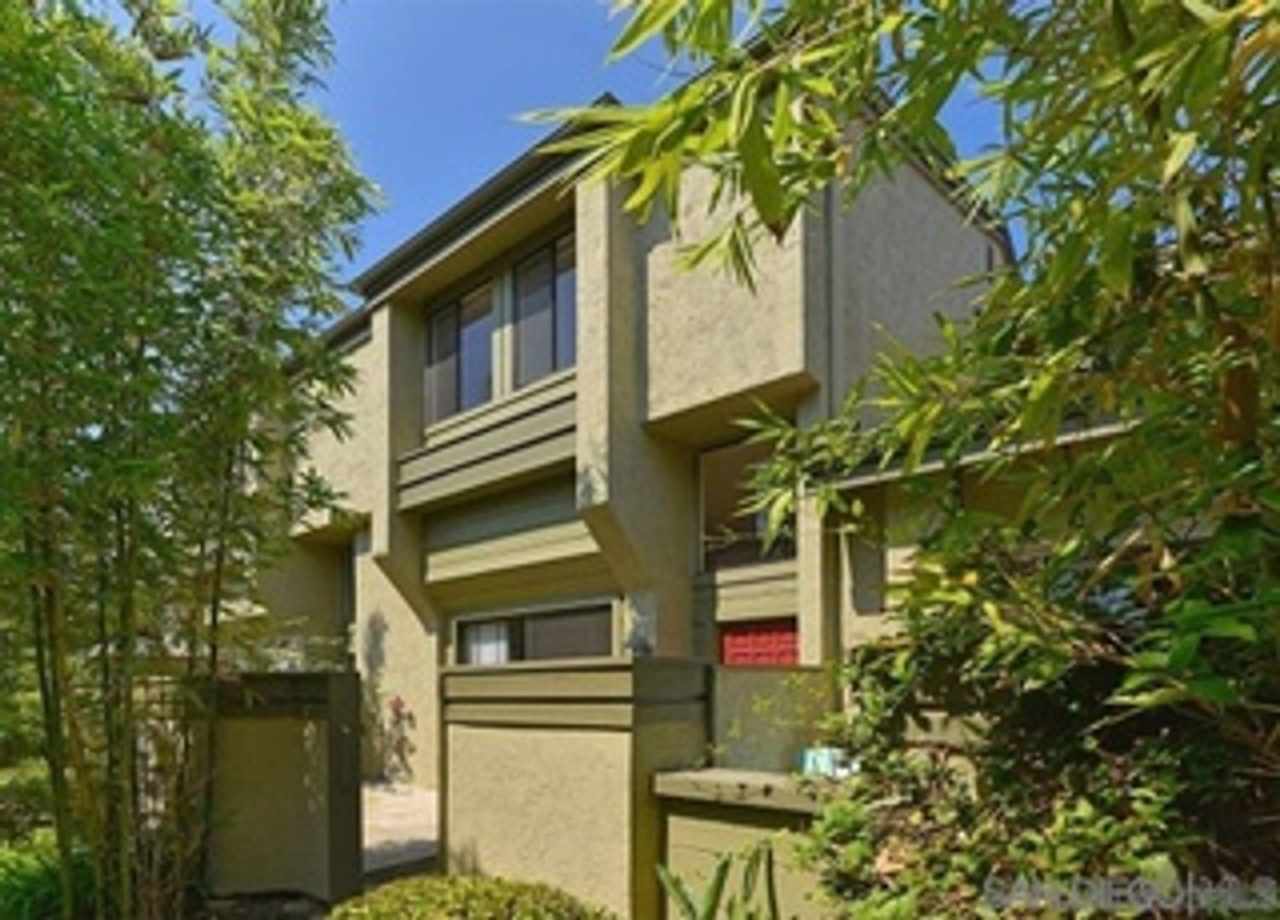 Renovated  Fully Furnished 3-Bedroom Home! 9-month lease from 9/19 to 6/19