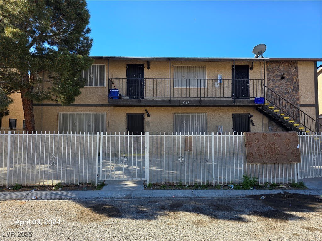 4765 Thunderbolt Avenue