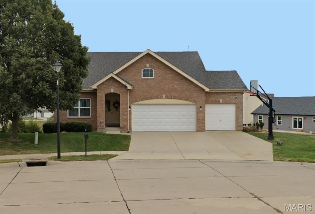 663 Landolakes Circle