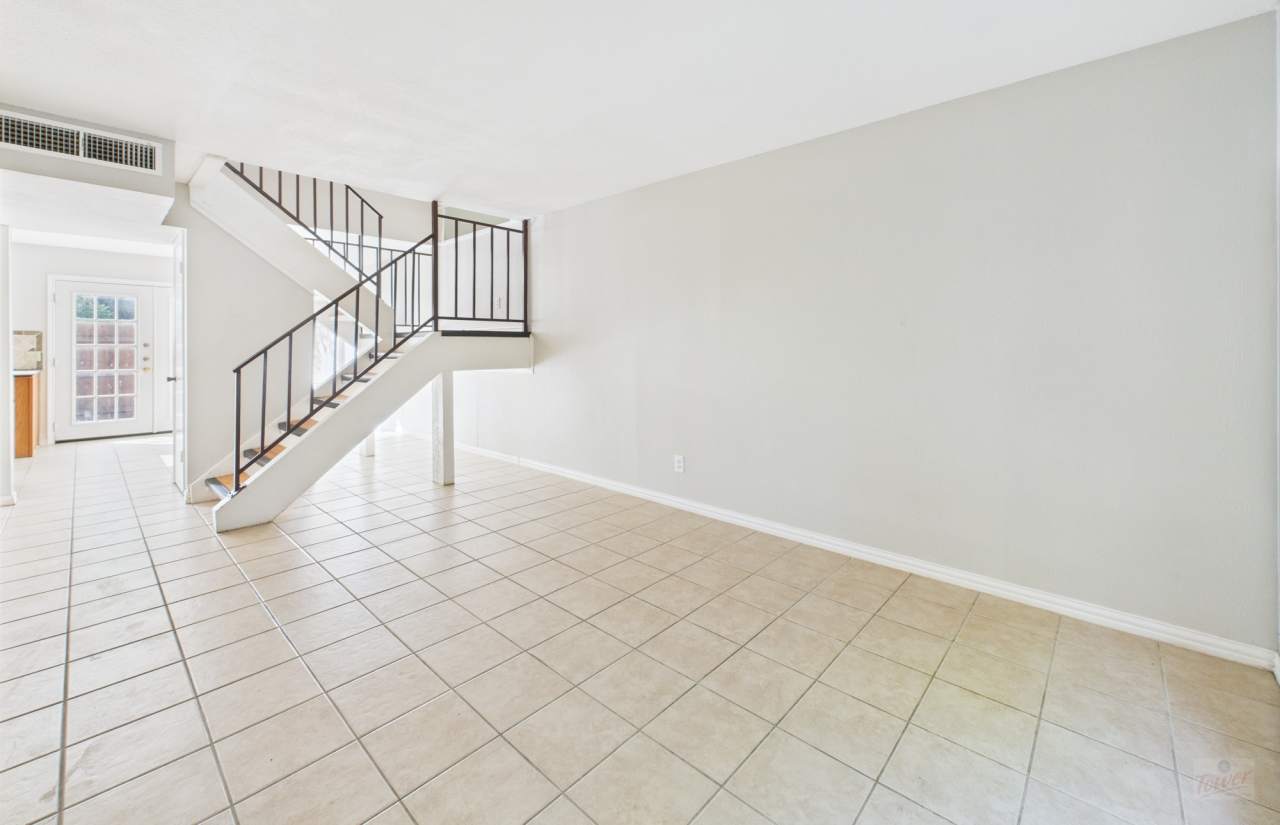 9520 Quail Village Ln