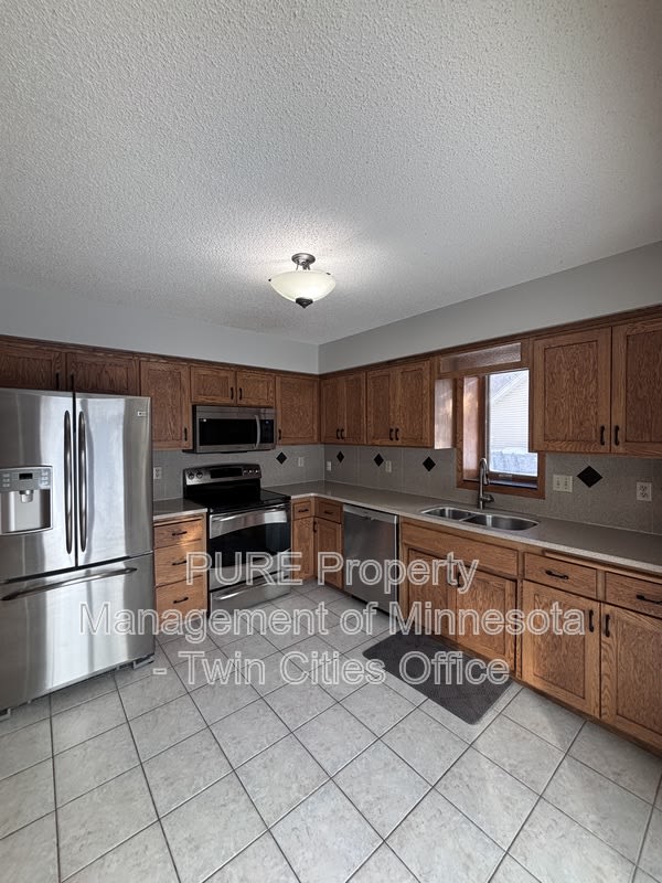 10247 Nottingham Trl