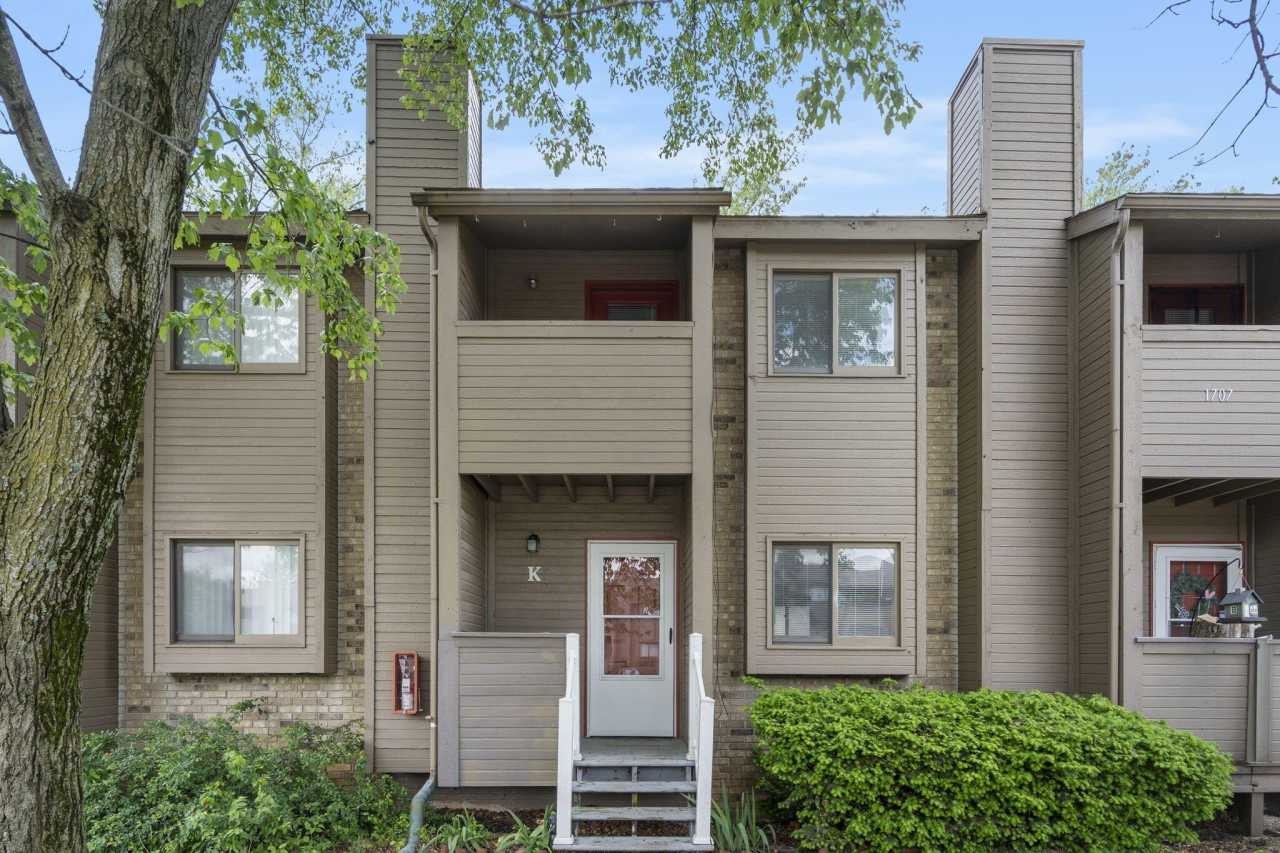 1711 E Walnut Lawn Street