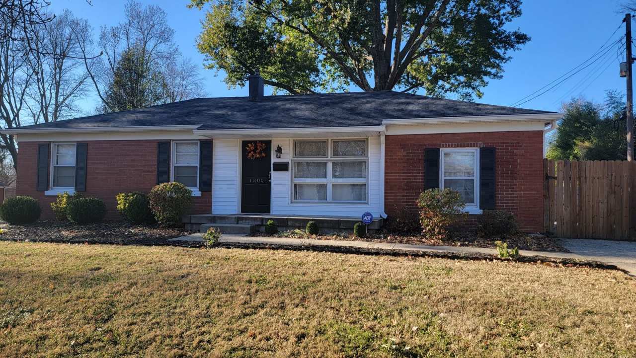 Clean 4 Bedroom Ready For Rent