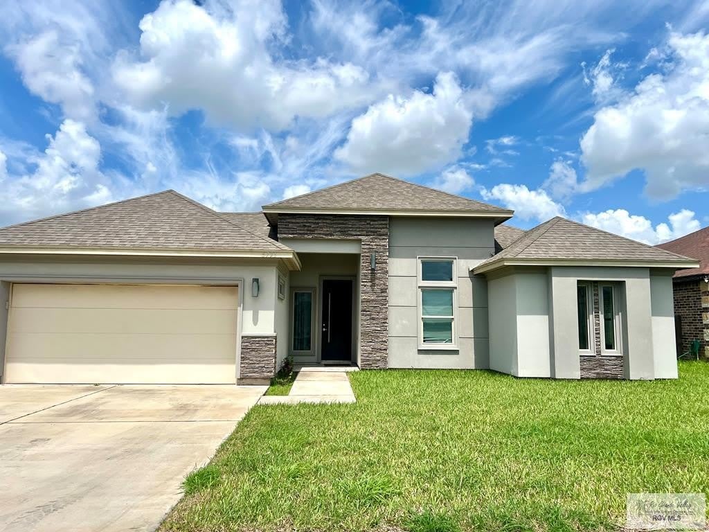 6751 GARDEN WOODS AVE.