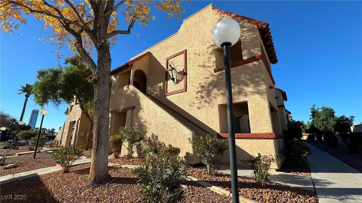 4310 Sanderling Circle