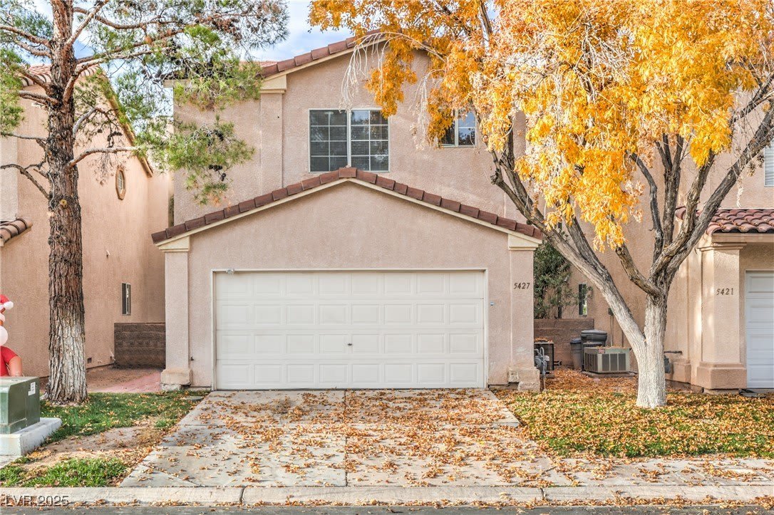 5427 Saddle Peak Trail