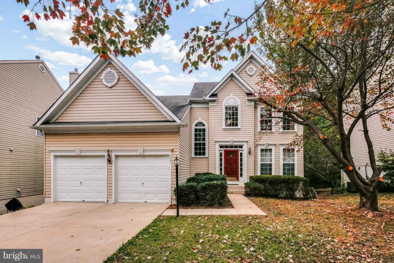 5721 WHISTLING WINDS Walk