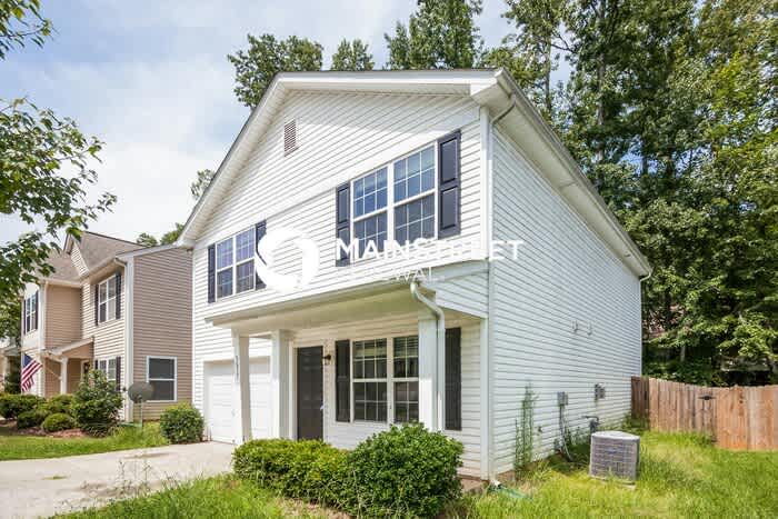 5637 Idlewild Road North