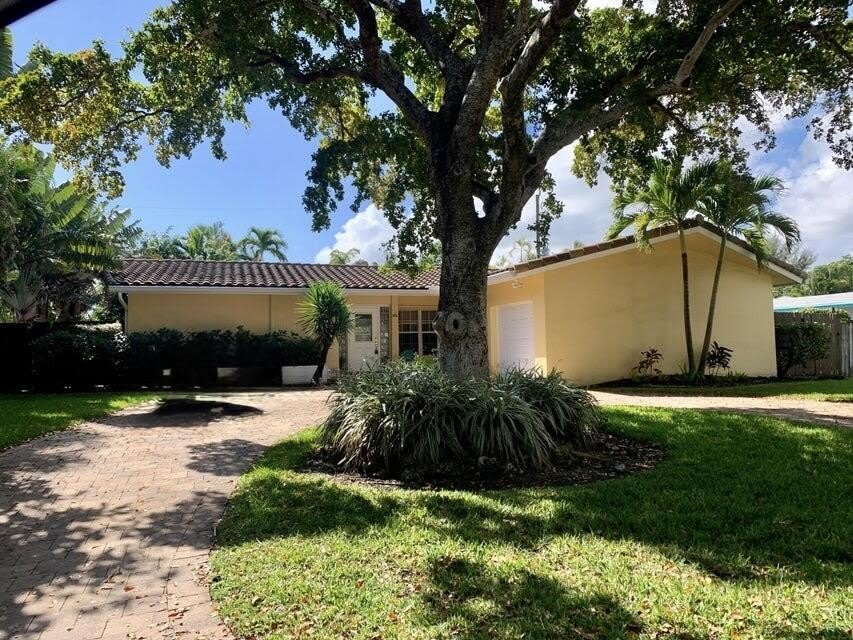 3230 Aqua Vista Drive