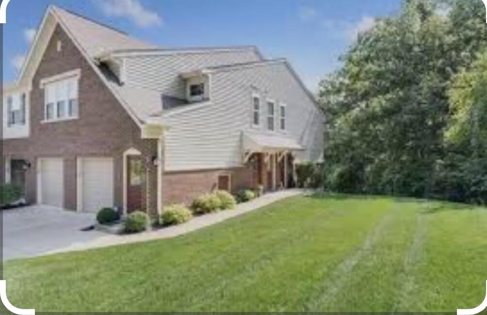 3025 Lodge View Court