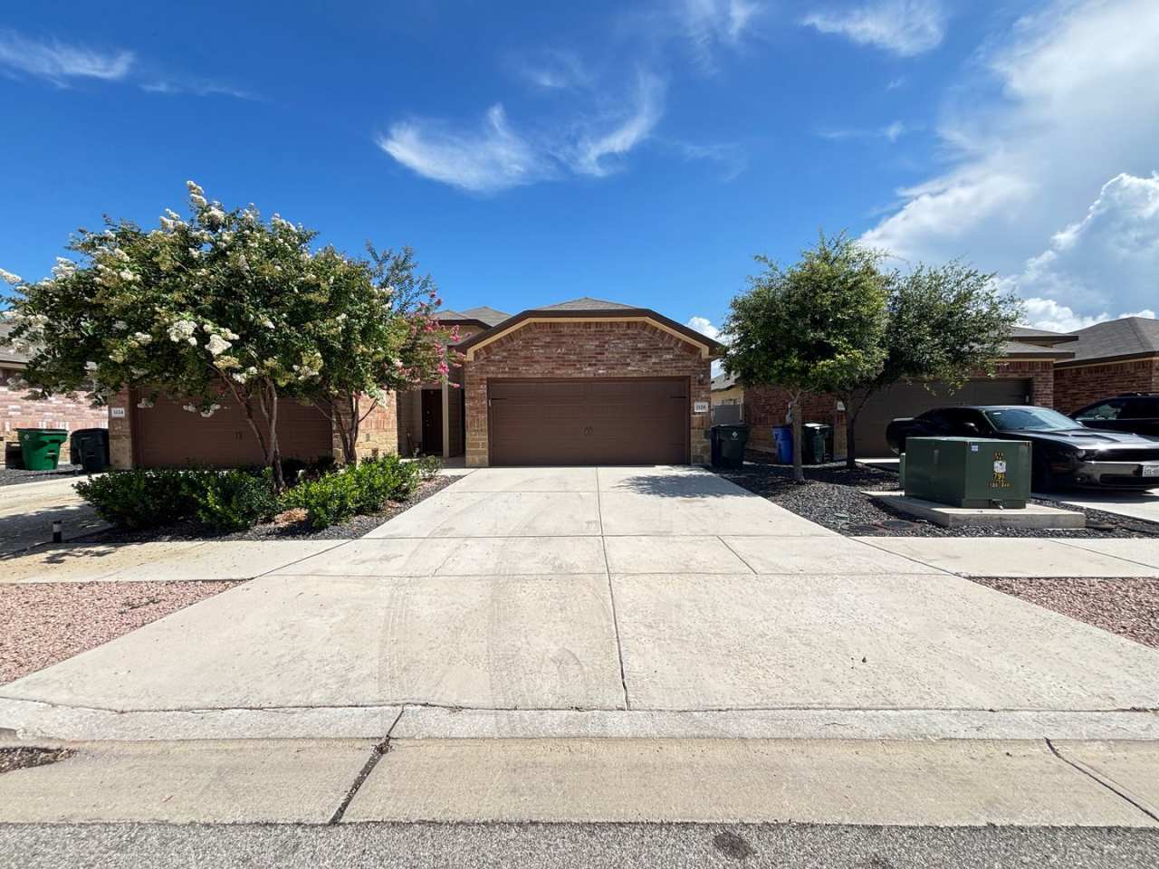 Luxury Duplex in Seguin with 3-bed, 2-bath, 2-car garage