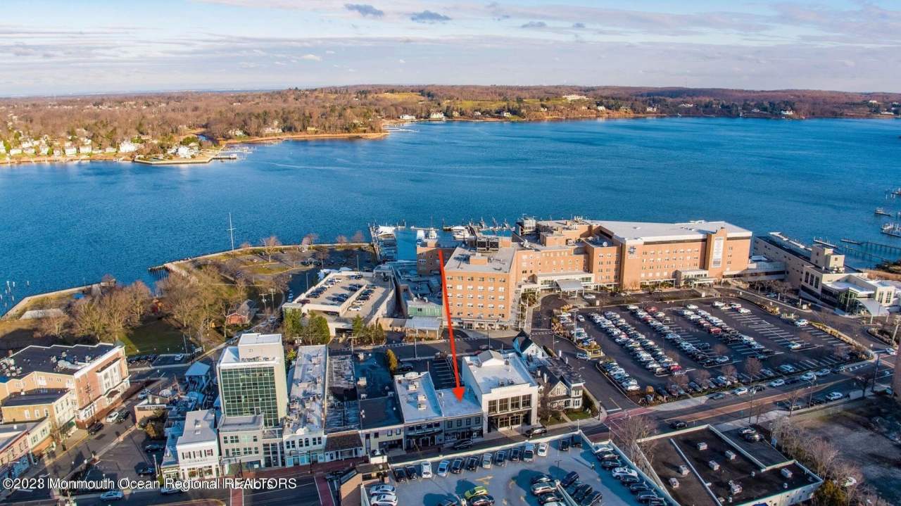 37 E Front Street unit: B