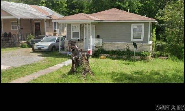 2323 S Spring Street