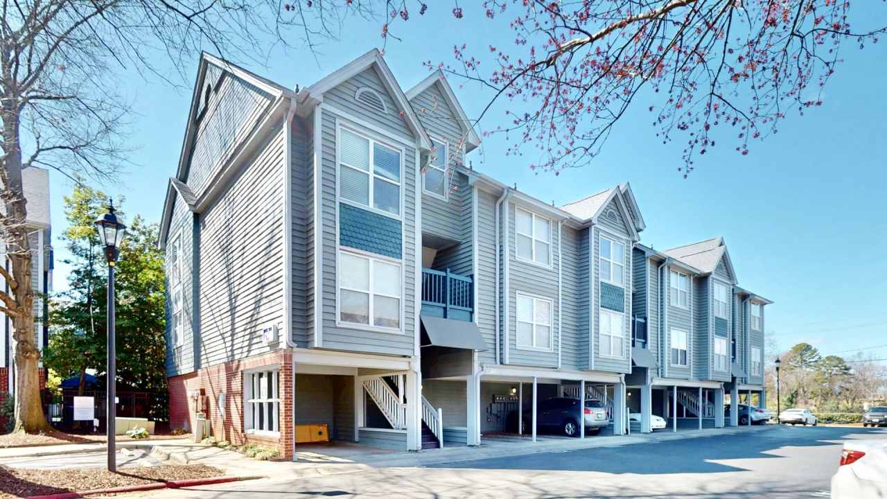 521 N Graham Street #3E