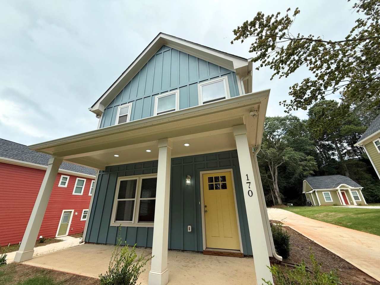 NEW CONSTRUCTION! AVAILABLE AUGUST 2026!