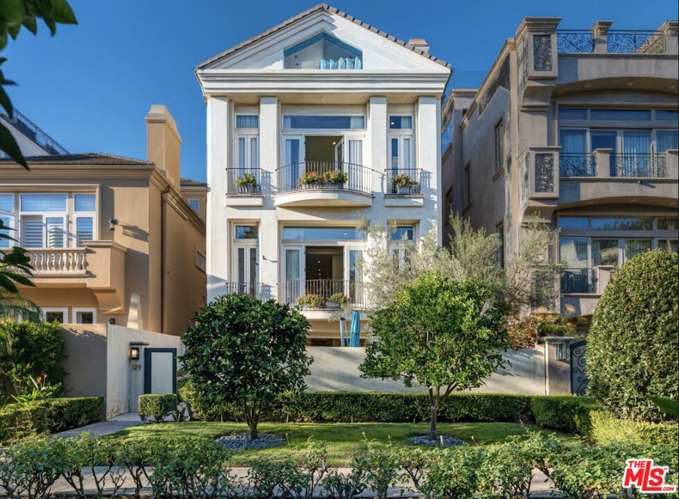 129 Channel Pointe Mall