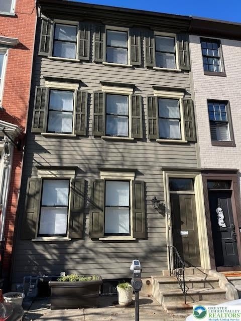 62 N 2nd Street unit: 2