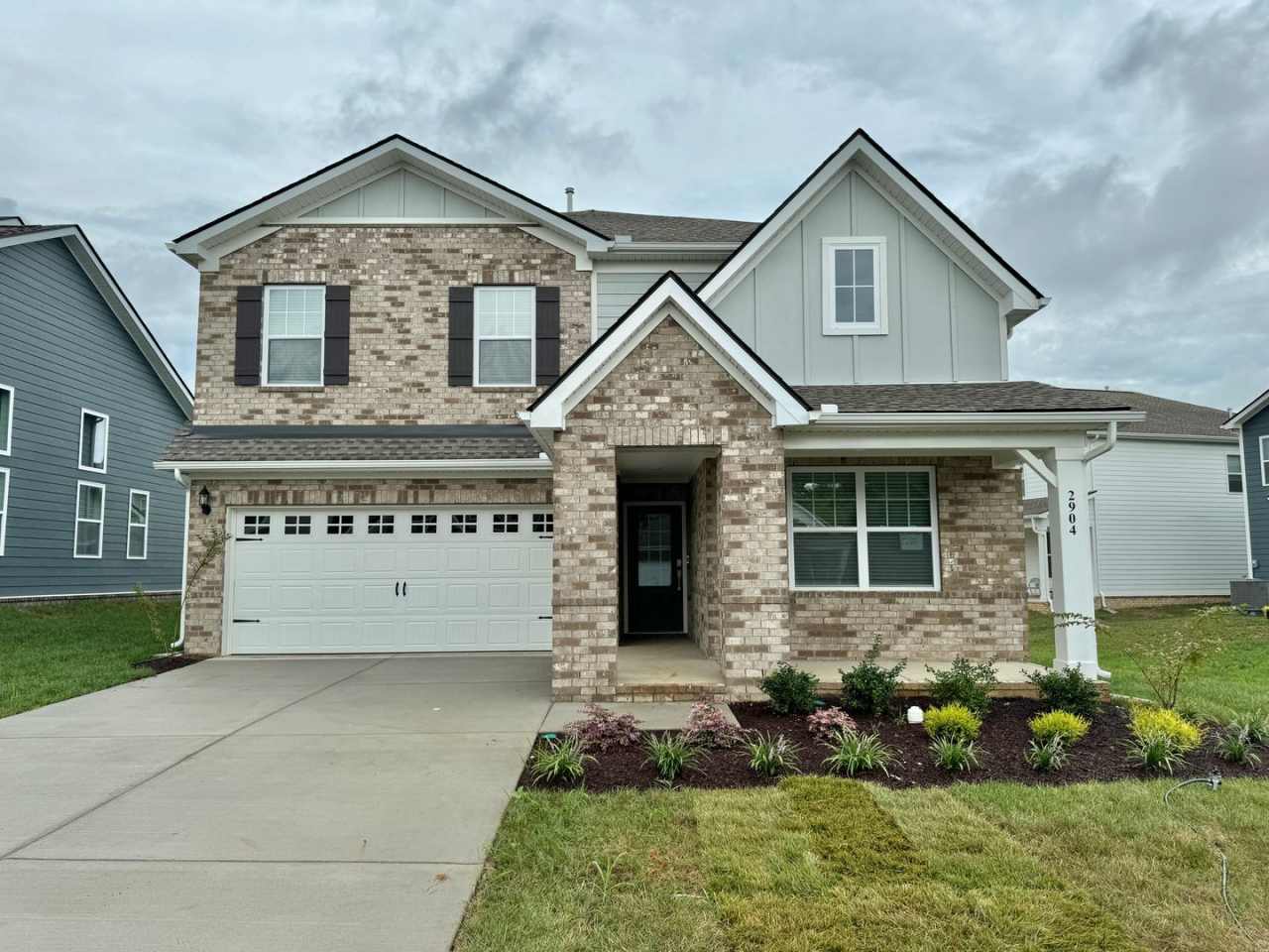 5 Bedroom, 3.5 Bath Home w/ 2 Car Garage