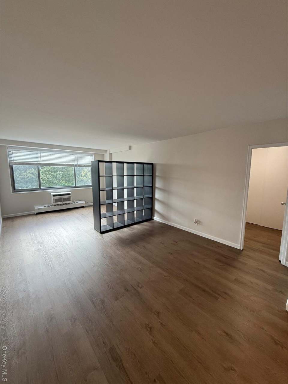 220-55 46th Avenue unit: 8R