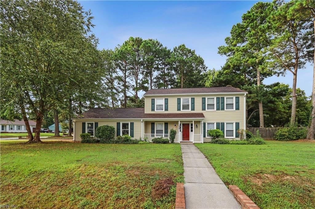 130 Camelot Crescent