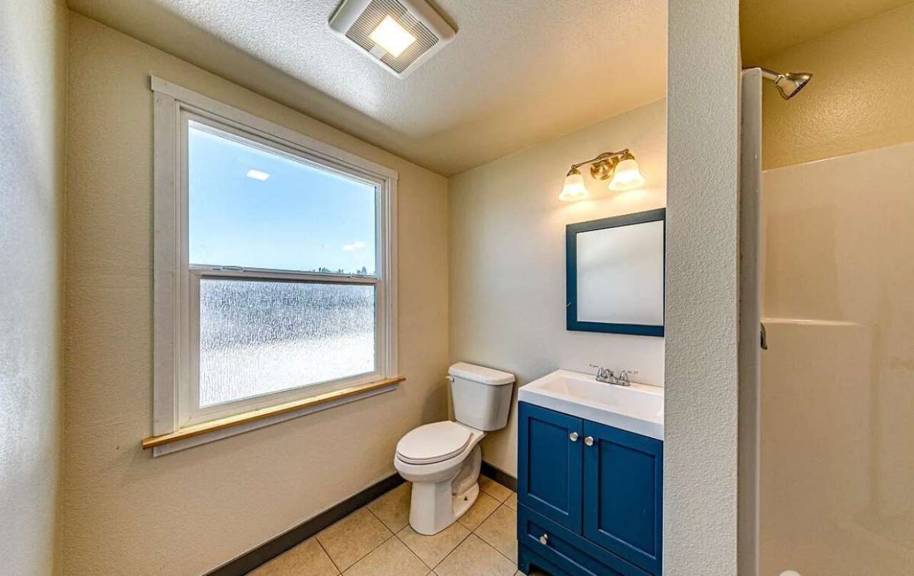 1017 East Front Street