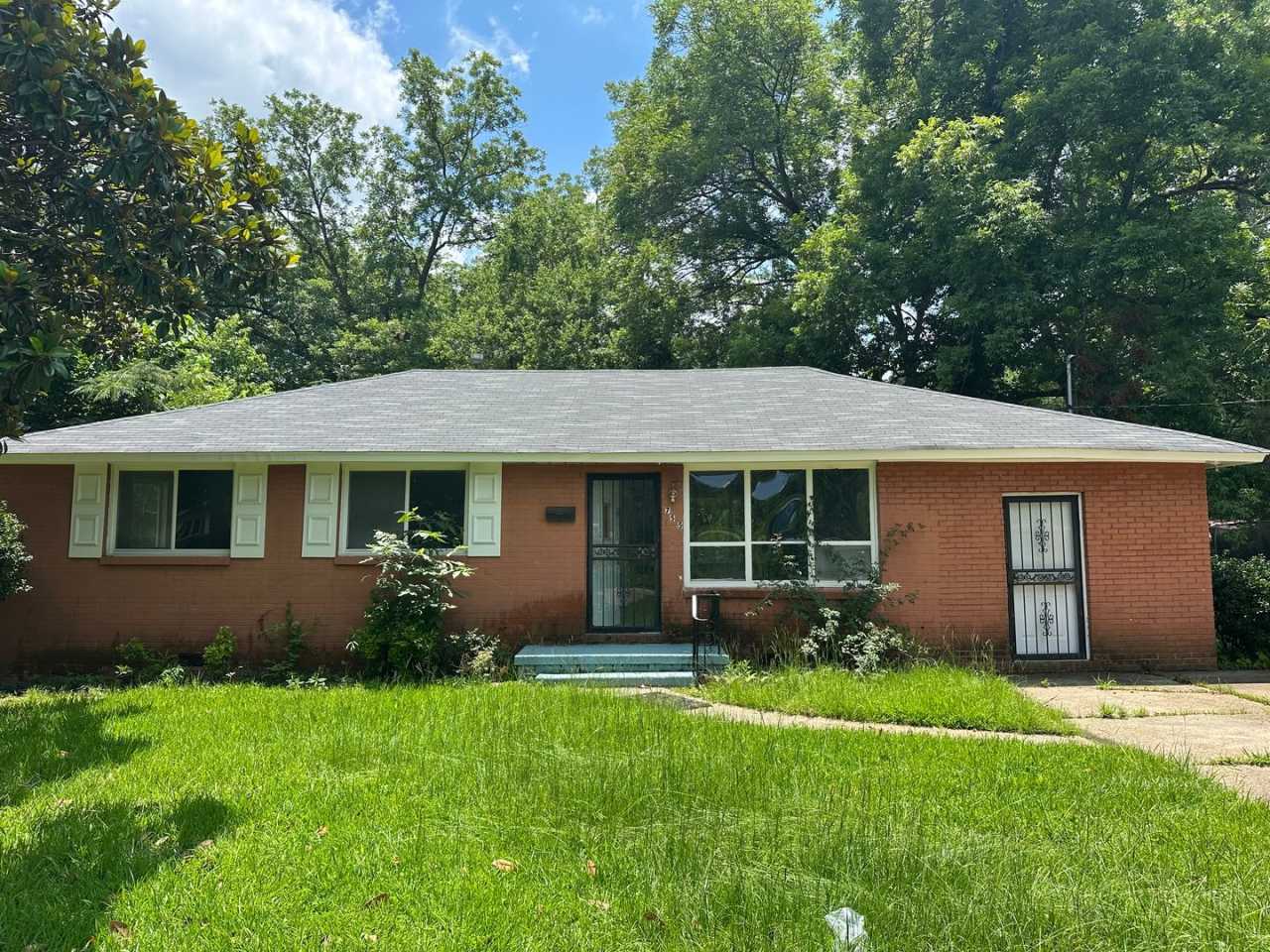 755 FOREST AVE - JACKSON MS. 39206