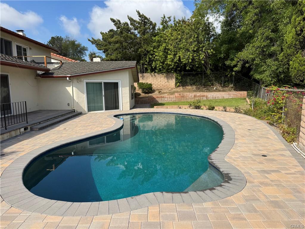 19101 Kingsbury Street