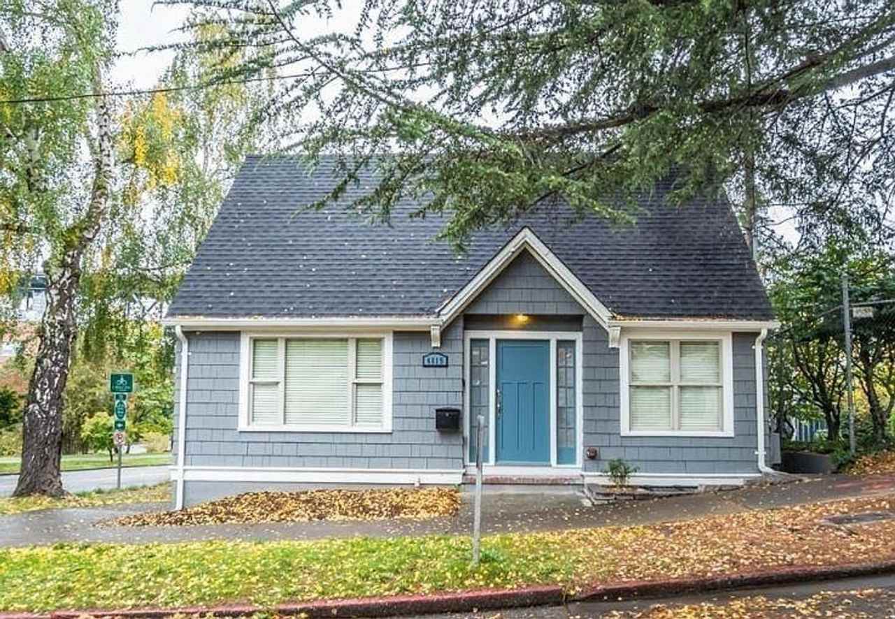 U District - Beautiful 2 Bed / 2 Bath Townhouse