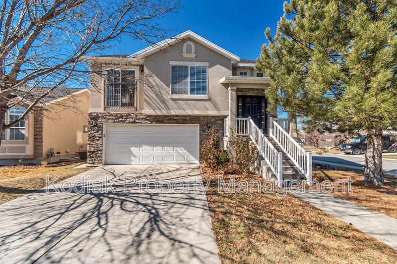 10810 S Pine Shadow Rd