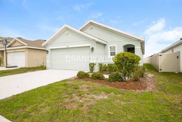 5488 Logan Cave Avenue