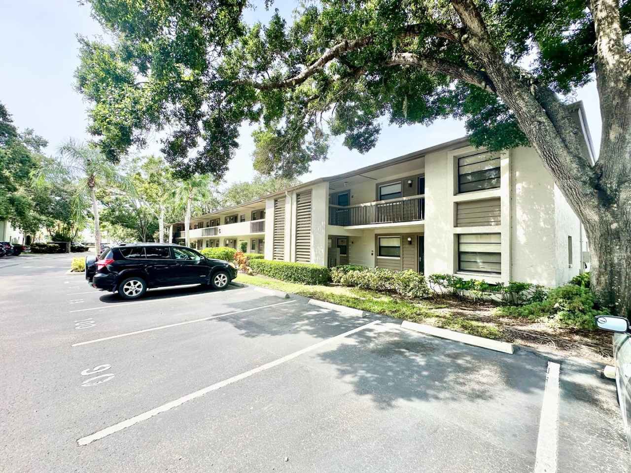 2bed/2bath Condo Available in Imperial Oaks, Clearwater!