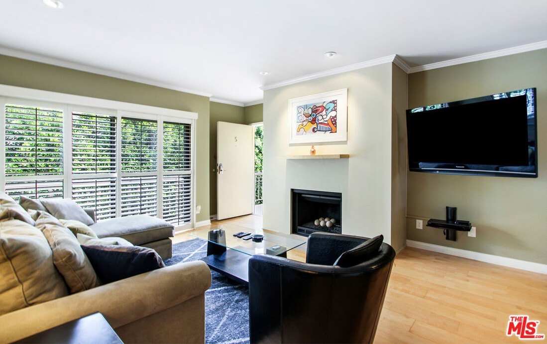 10671 Wilkins Ave unit: 5