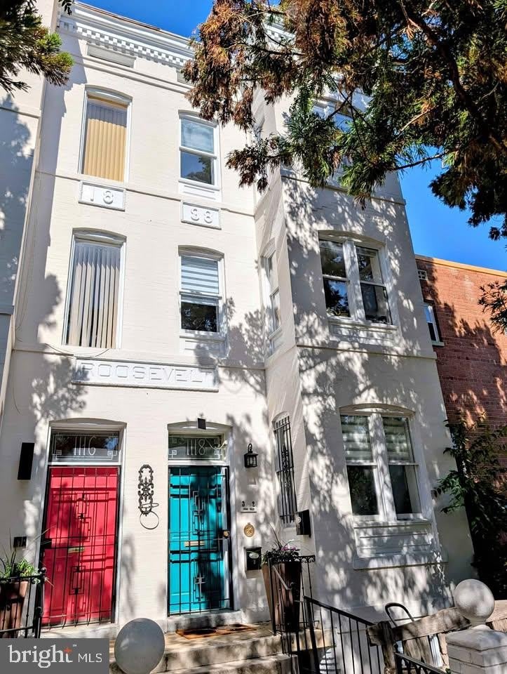 1118 F Street NE unit: 3