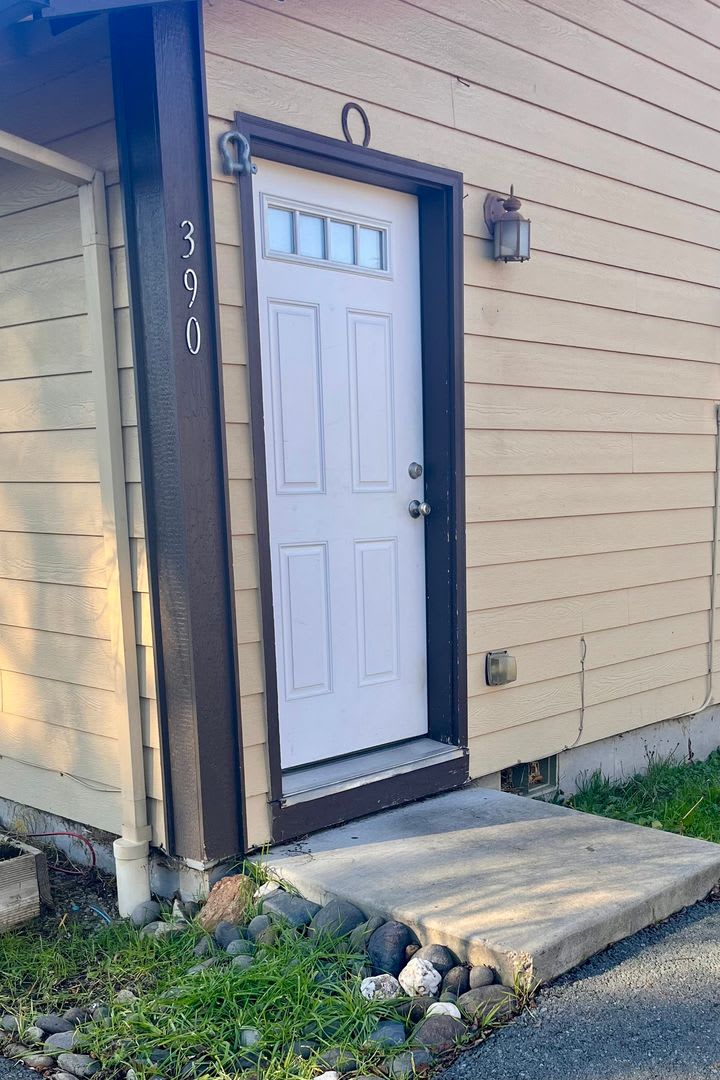 390 Benson Street, Medford OR 97501