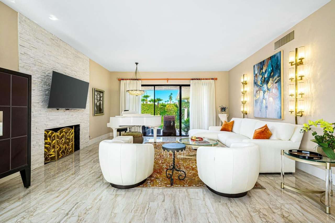 1 Briarcliff Court