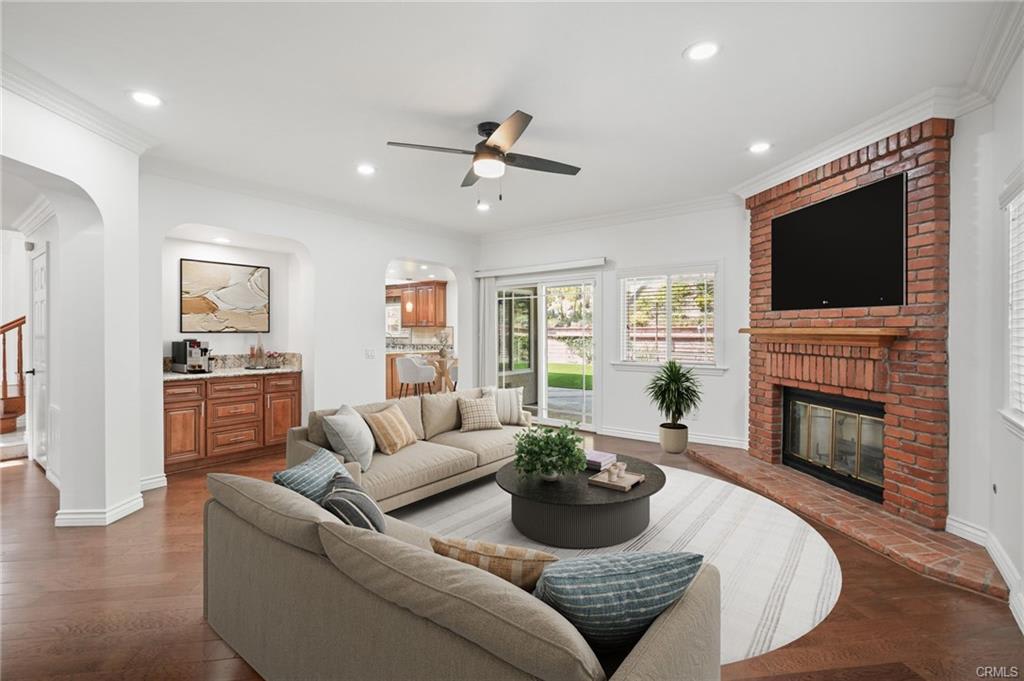 8041 Valley Flores Drive