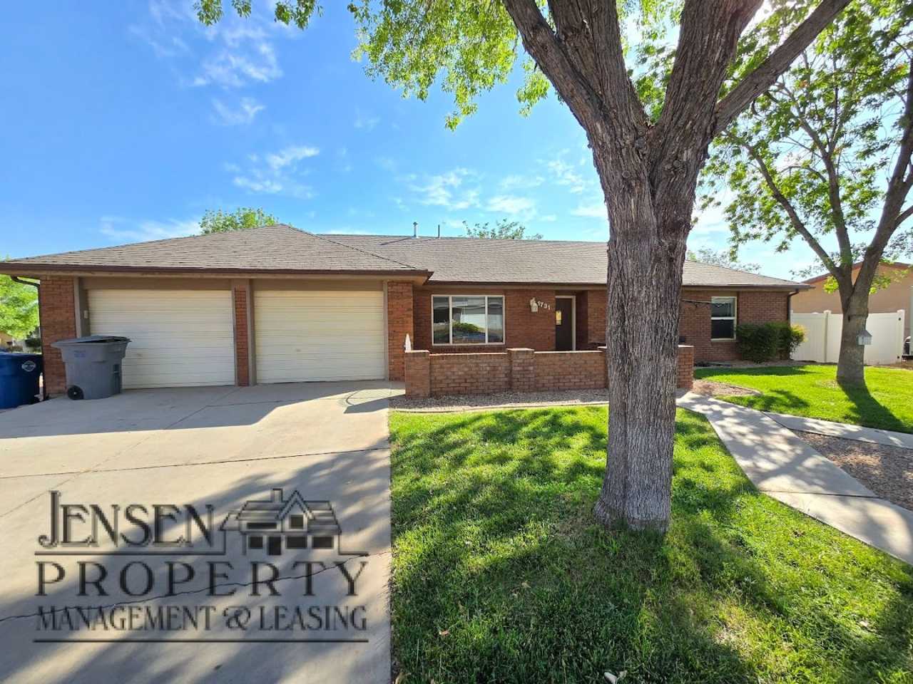 4 Bedroom Home in Bloomington- Pets Negotiable -Just reduced!