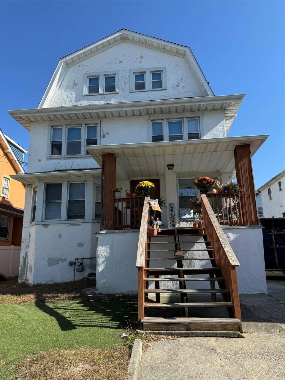 316 Beach 29th Street