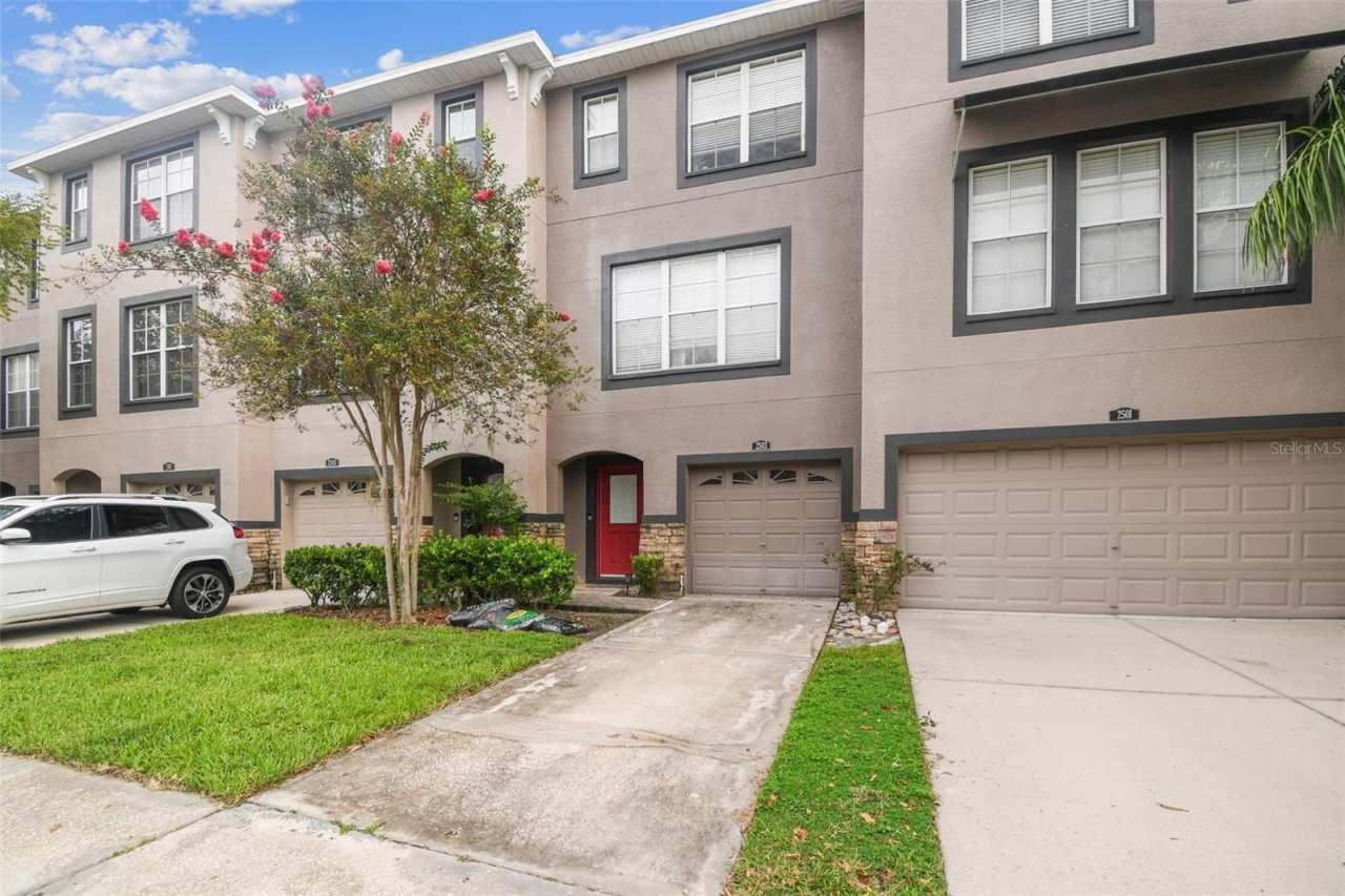 2503 MIDDLETON GROVE DRIVE