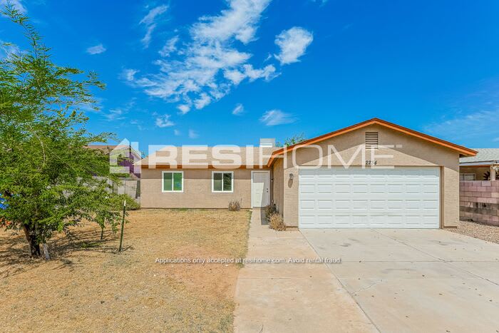 2234 West Bowker Street