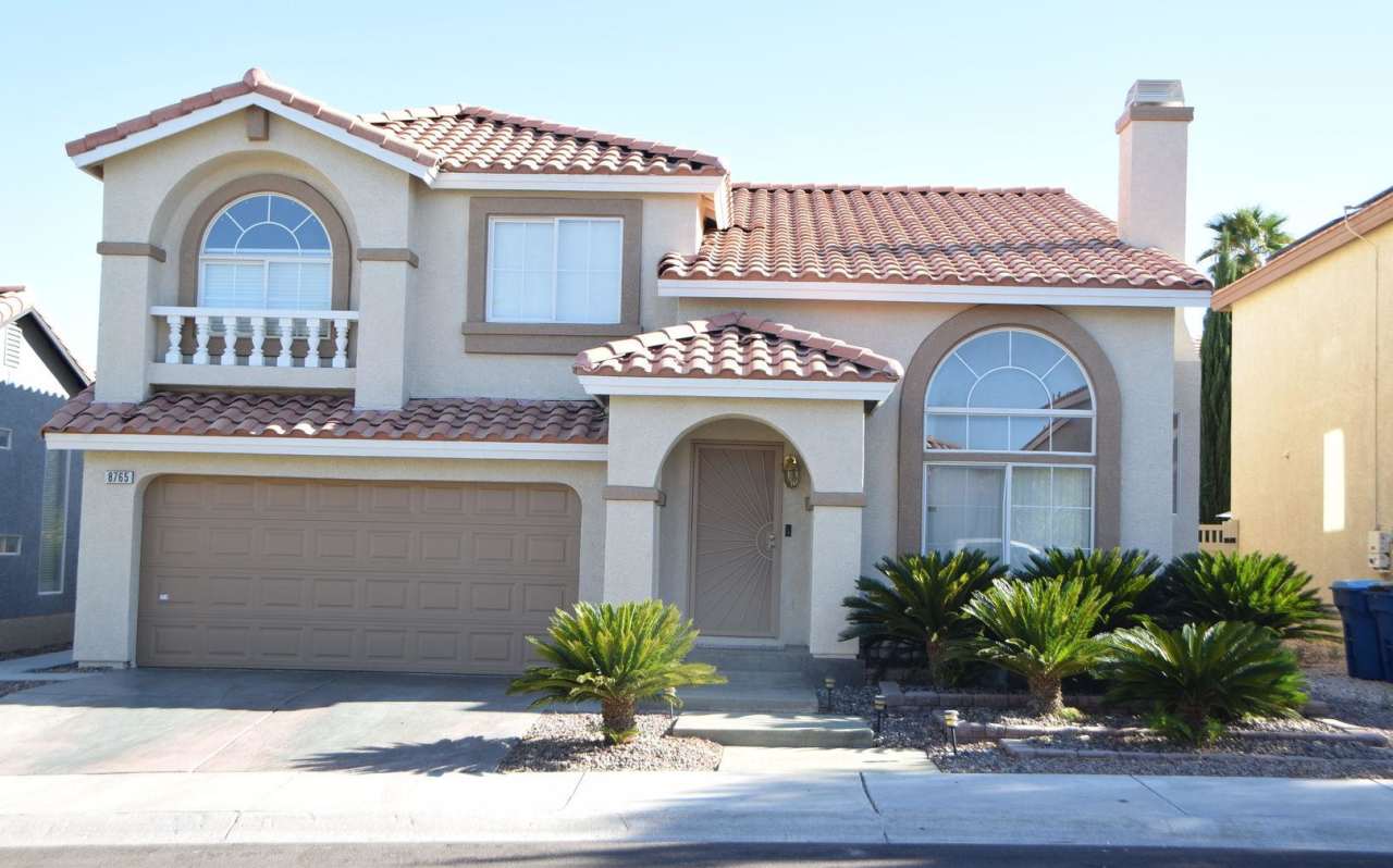 8765 COUNTRY PINES AVE.