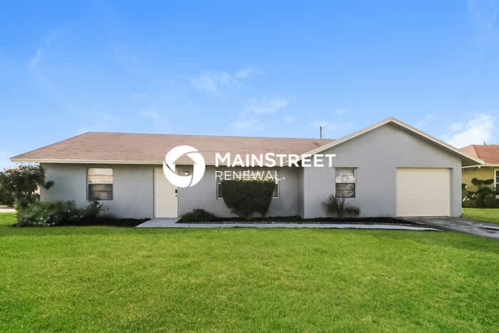 2152 Northeast 1st Court