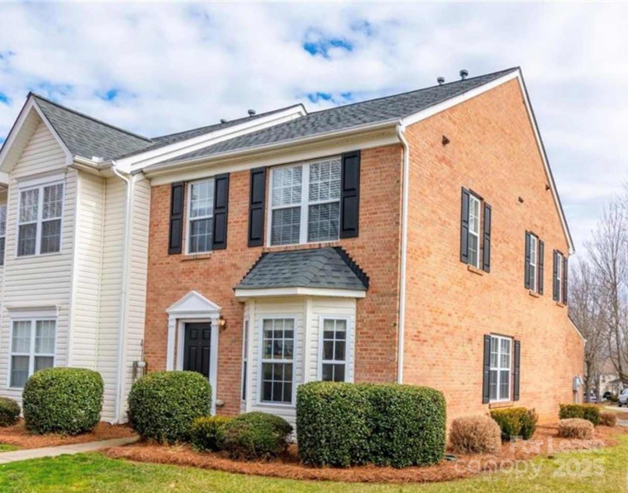 18506 Oakhurst Boulevard