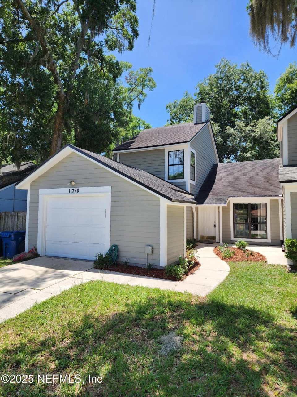 11328 TROTTING HORSE Lane