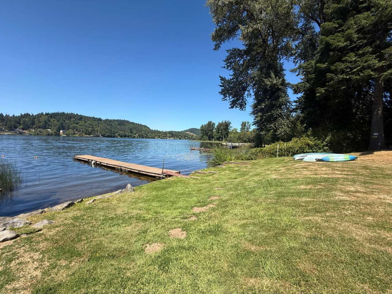 Welcome to your new lake front home in Olympia!